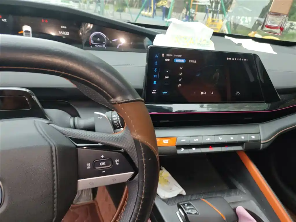 CHANGAN UNI-V