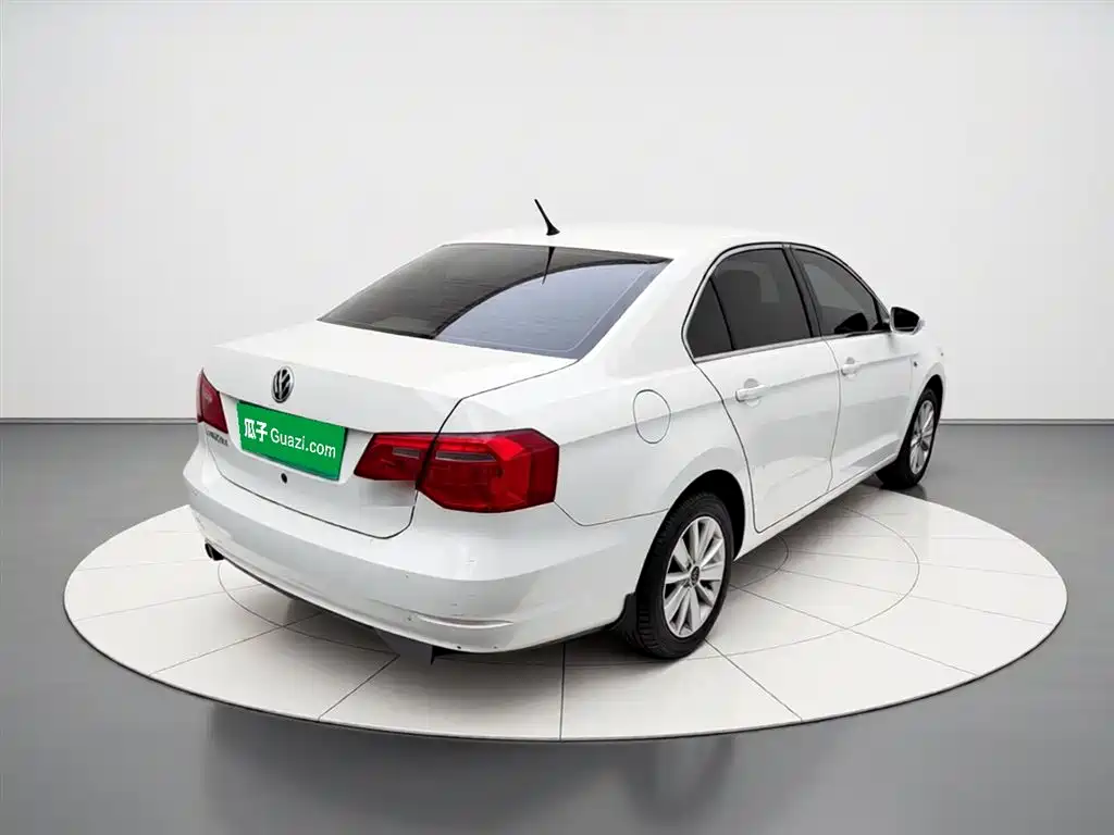 Volkswagen Jetta 2013 1.6L Manual Comfort фото 4