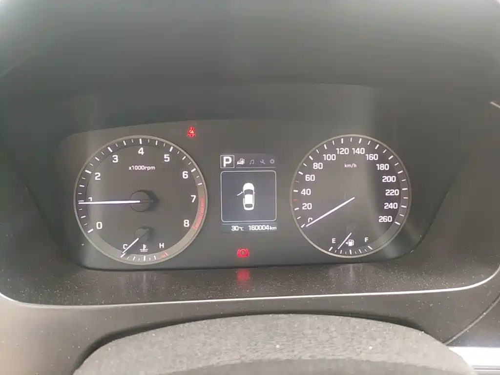 Photo 12 - Hyundai Sonata