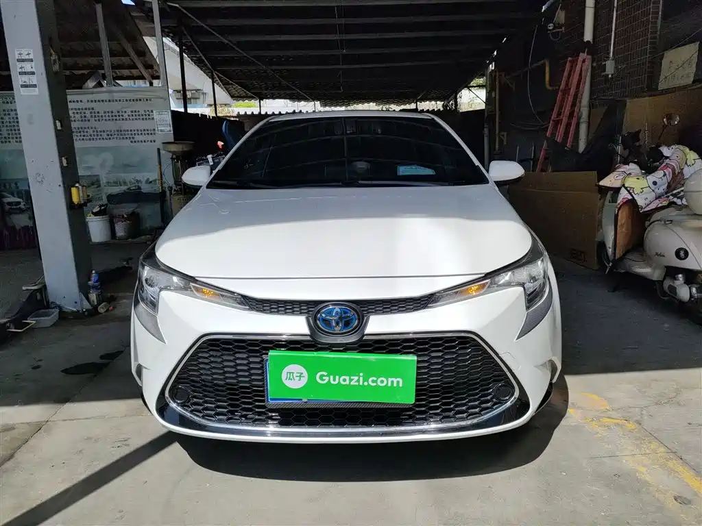 Toyota Levin 2022 Dual Engine 1.8H E-CVT Luxury Edition фото 3