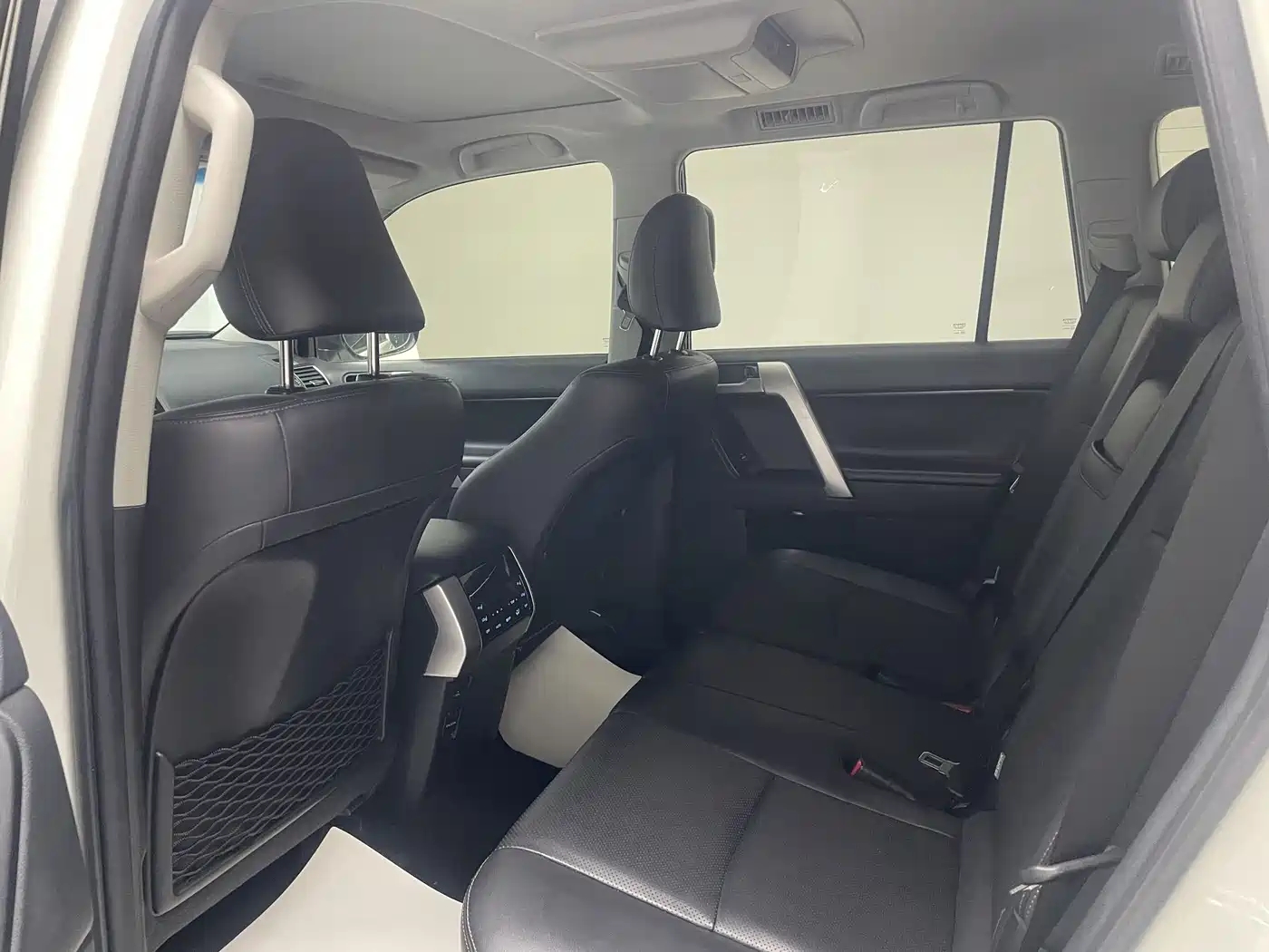 Toyota Prado 2019 3.5L Automatic TX-L Zunxiang Edition фото 17