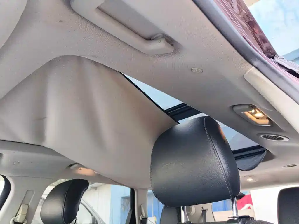 Photo 14 - Ford Edge