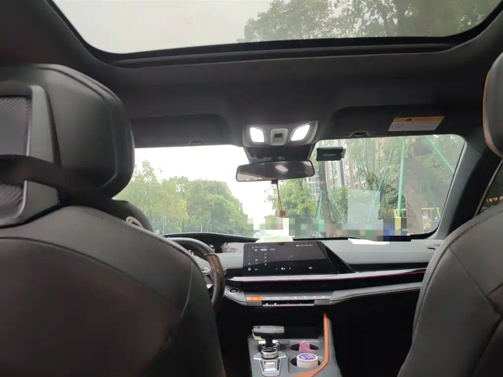 CHANGAN UNI-V