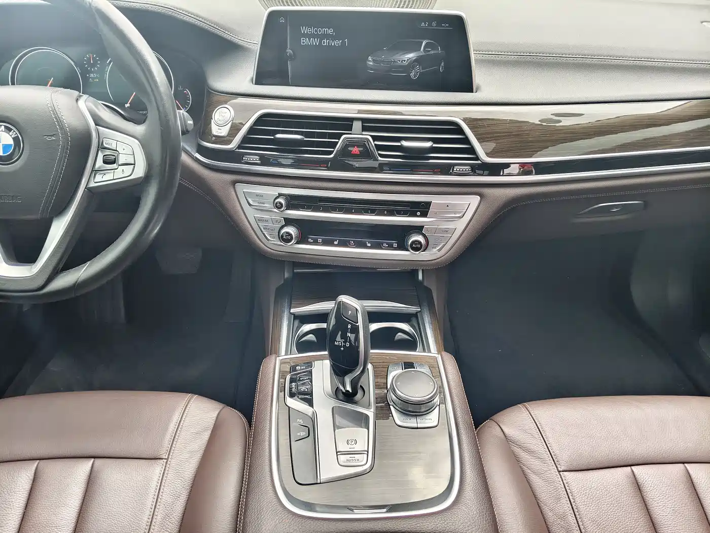 BMW 7 Series 2016 730Li Luxury фото 14