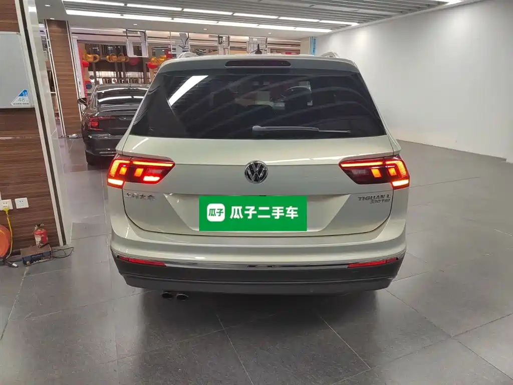 Volkswagen Tiguan L 2018 330TSI Automatic 2WD Luxury Edition фото 4