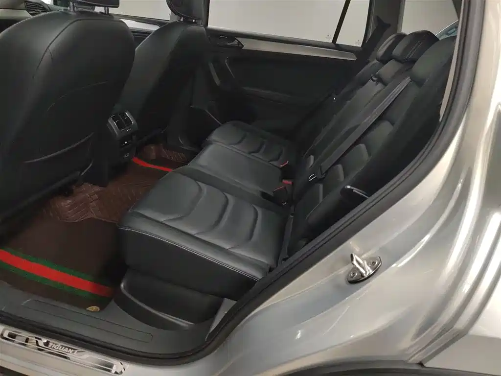 Volkswagen Tiguan L 2018 330TSI Automatic 2WD Luxury Edition фото 13