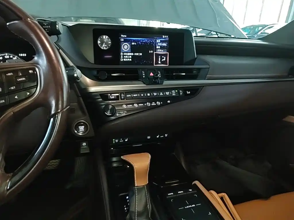 Lexus ES 2018 200 Luxury Edition China V фото 13
