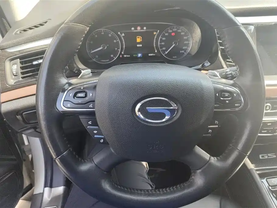 GAC Trumpchi Trumpchi GS8 2017 320T 2WD Luxury Smart Connect (7-seater) фото 15