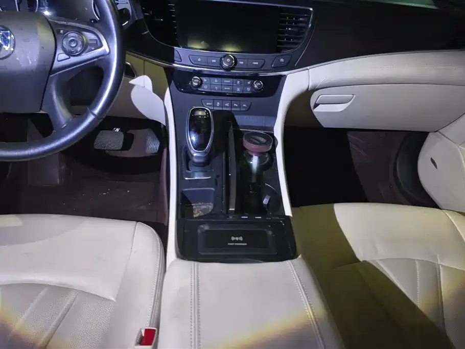 Buick LaCrosse 2022 Avenir First Edition фото 16
