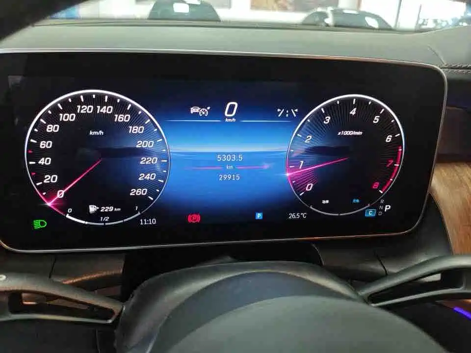 Mercedes-Benz GLC 2023 GLC 260 L 4MATIC Sport 5-seater фото 8