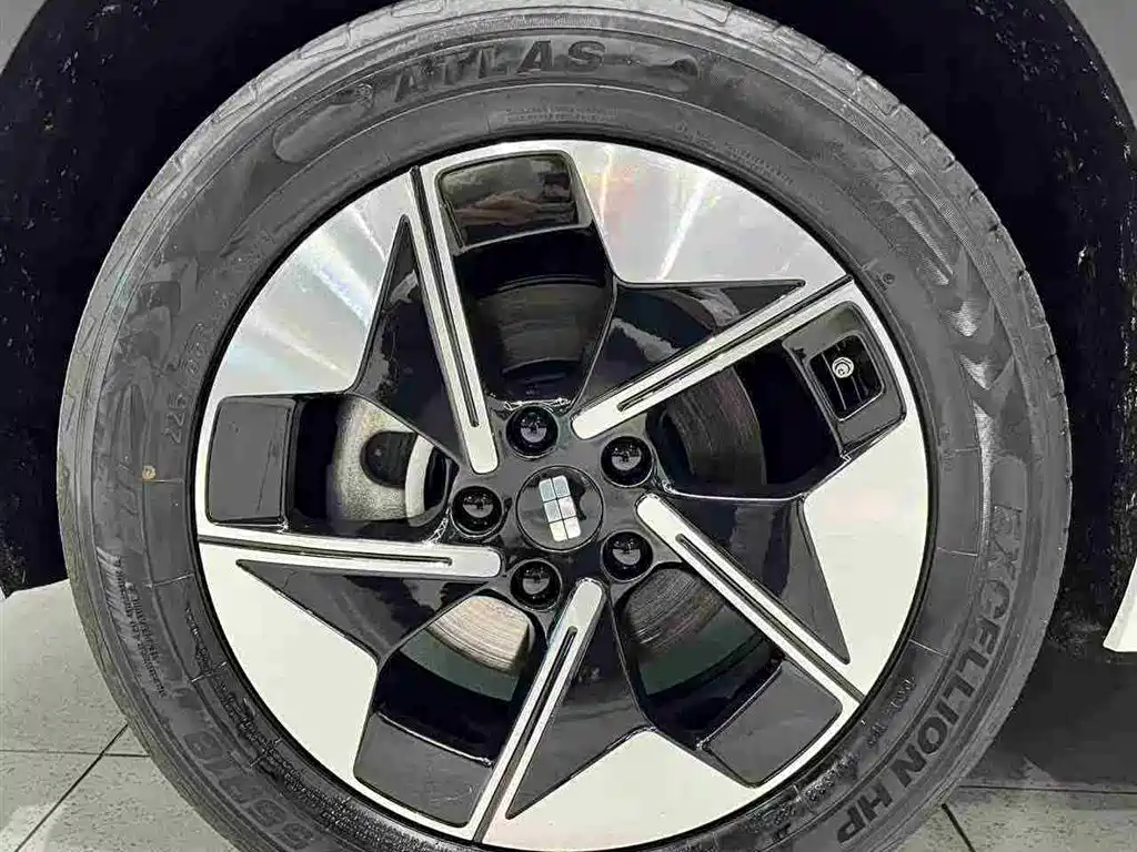 Geely Galaxy Galaxy E5 2024 440km Start Edition фото 10