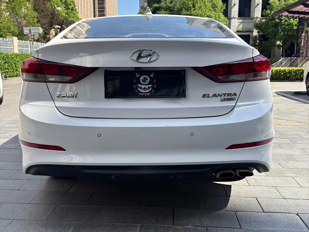 Hyundai Elantra 2018 1.4T DCT Dynamic·Vitality Model фото 14