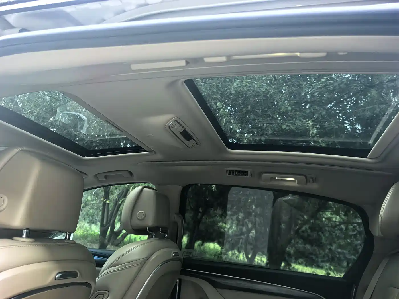Buick GL8 2021 ES Landlord 653T Luxury фото 10