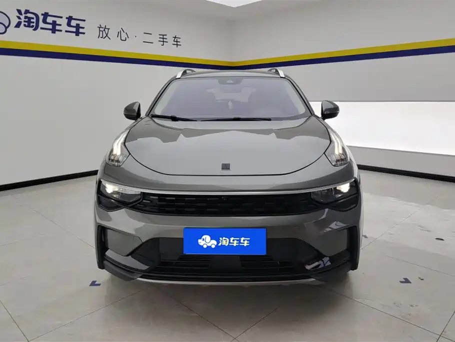 Lynk & Co 01 2021 2.0TD 2WD Pro фото 2