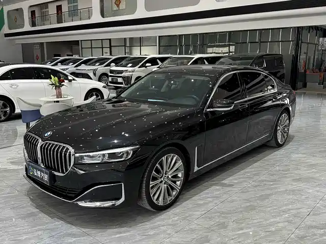 BMW 7 SERIES