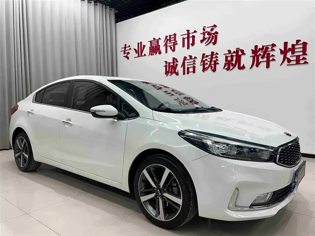 Kia K3 2017 1.6L Automatic 15th Anniversary Special GLS фото 3