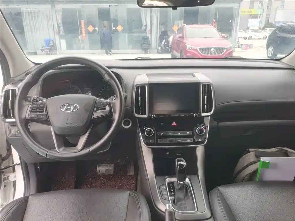 Hyundai Beijing Hyundai ix35 2019 2.0L Automatic 2WD Zhiyong·Enjoy China V фото 6