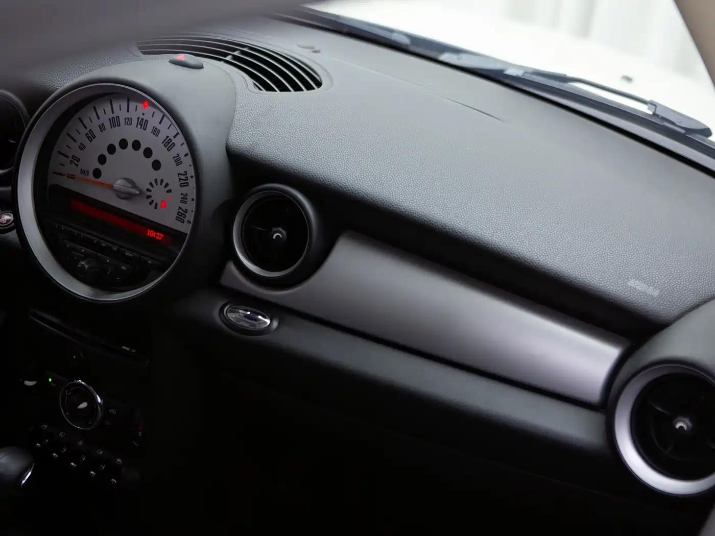 MINI CLUBMAN 2012 2011 1.6L COOPER Fun