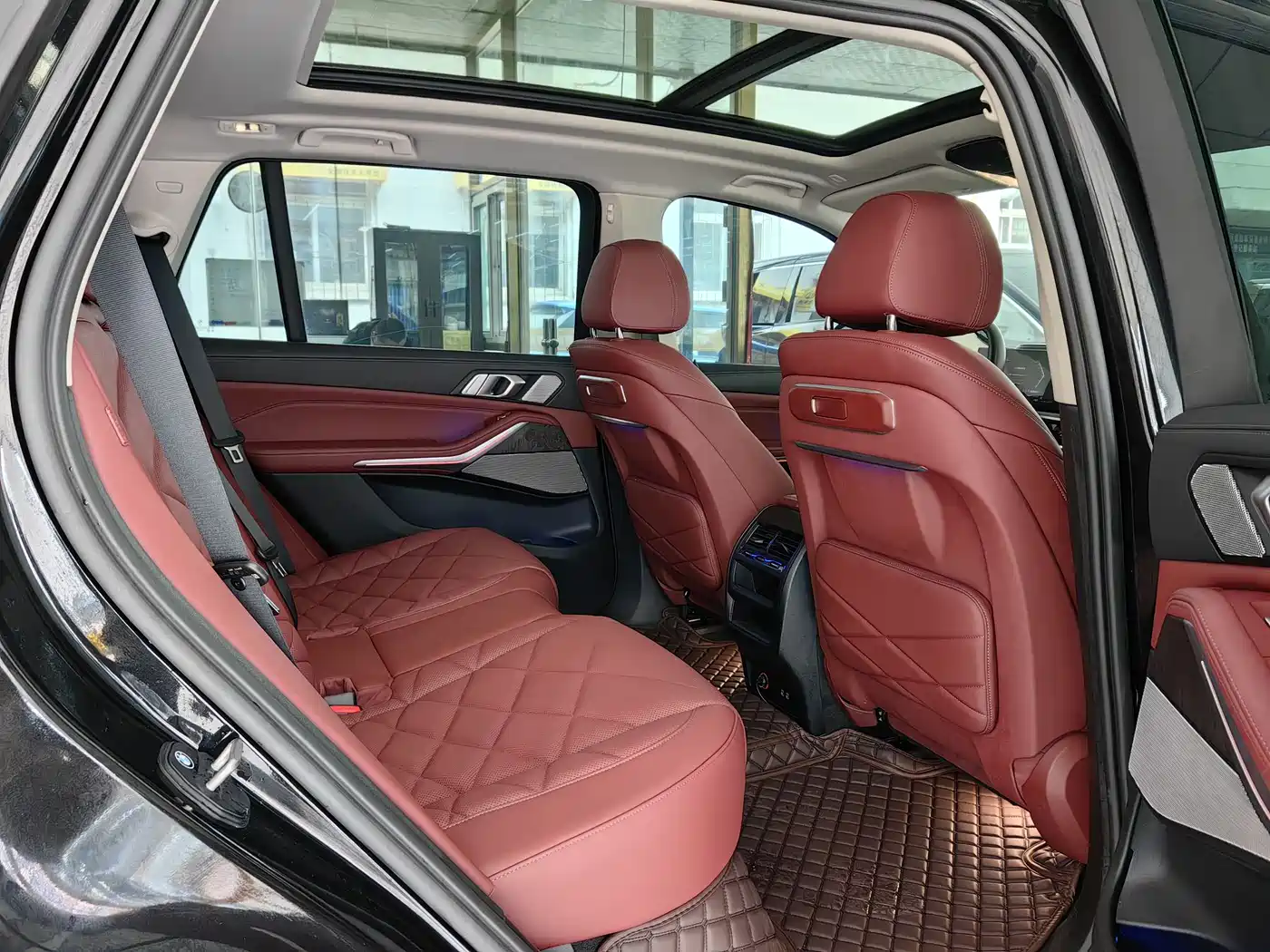 BMW X5 2023 xDrive 30Li Premium M Sport Black Night Package фото 14