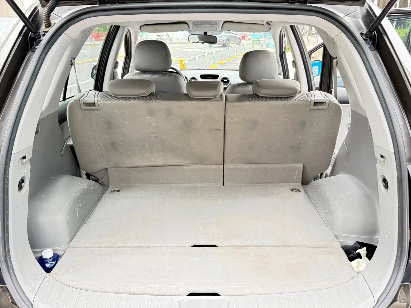 Kia Carens 2011 2011 1.6L 5-seat Automatic Comfort