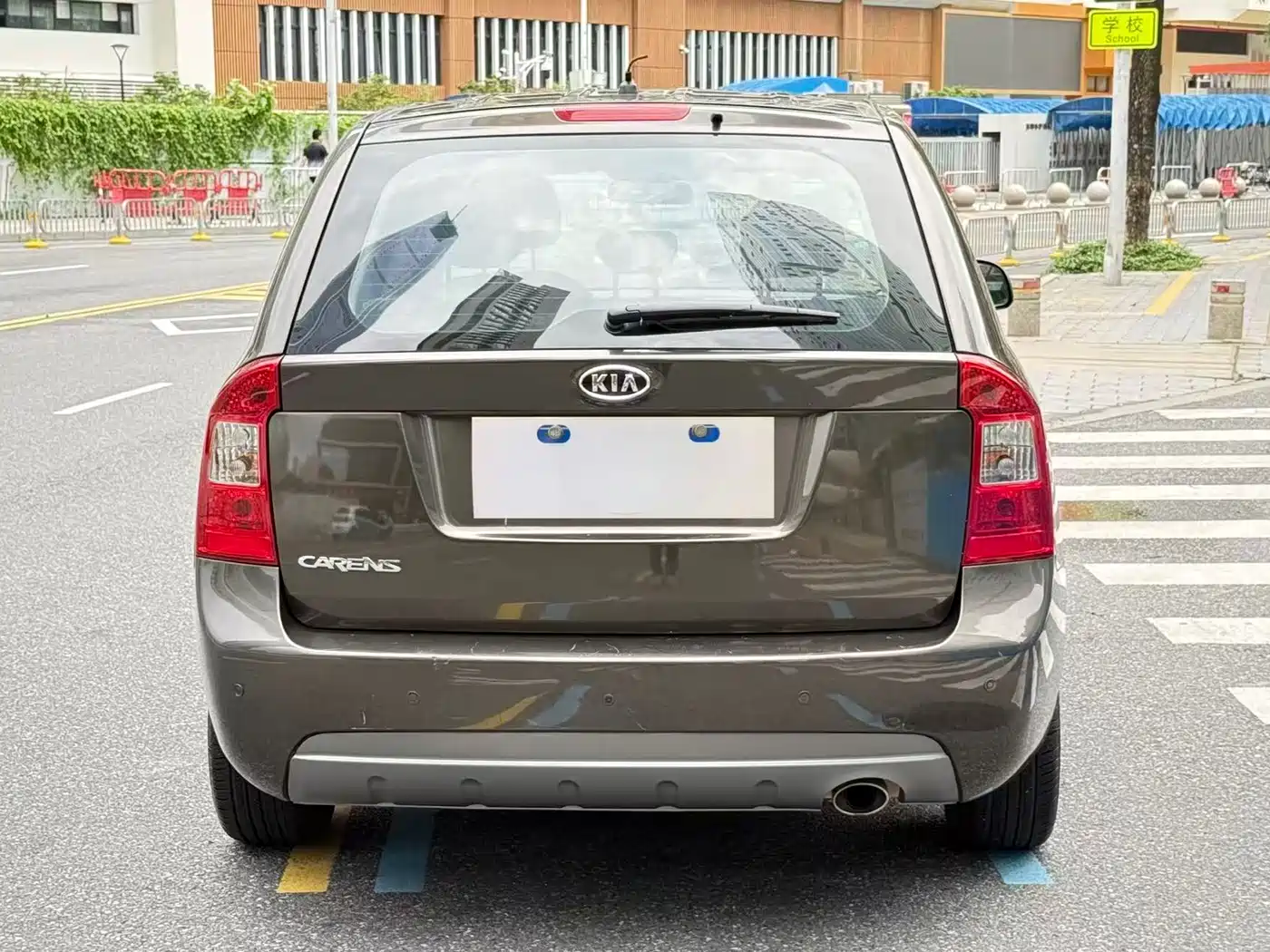 Kia Carens 2011 2011 1.6L 5-seat Automatic Comfort