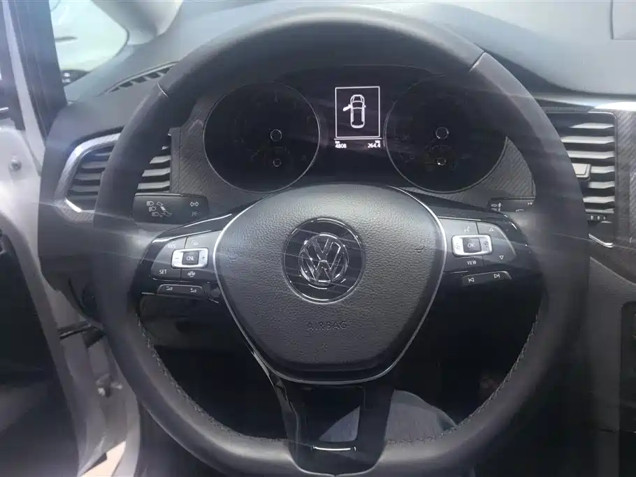 Volkswagen Golf Sportsvan 2019 280TSI Automatic Curiosity Edition China V фото 15