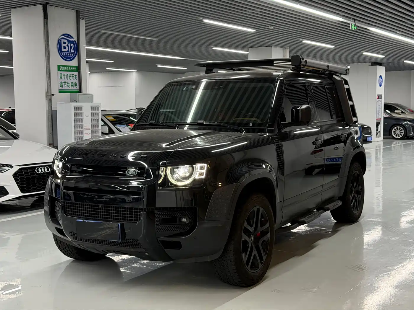 Land Rover Defender 2024 2023 Facelift 110 3.0T P400 Dark Special Edition