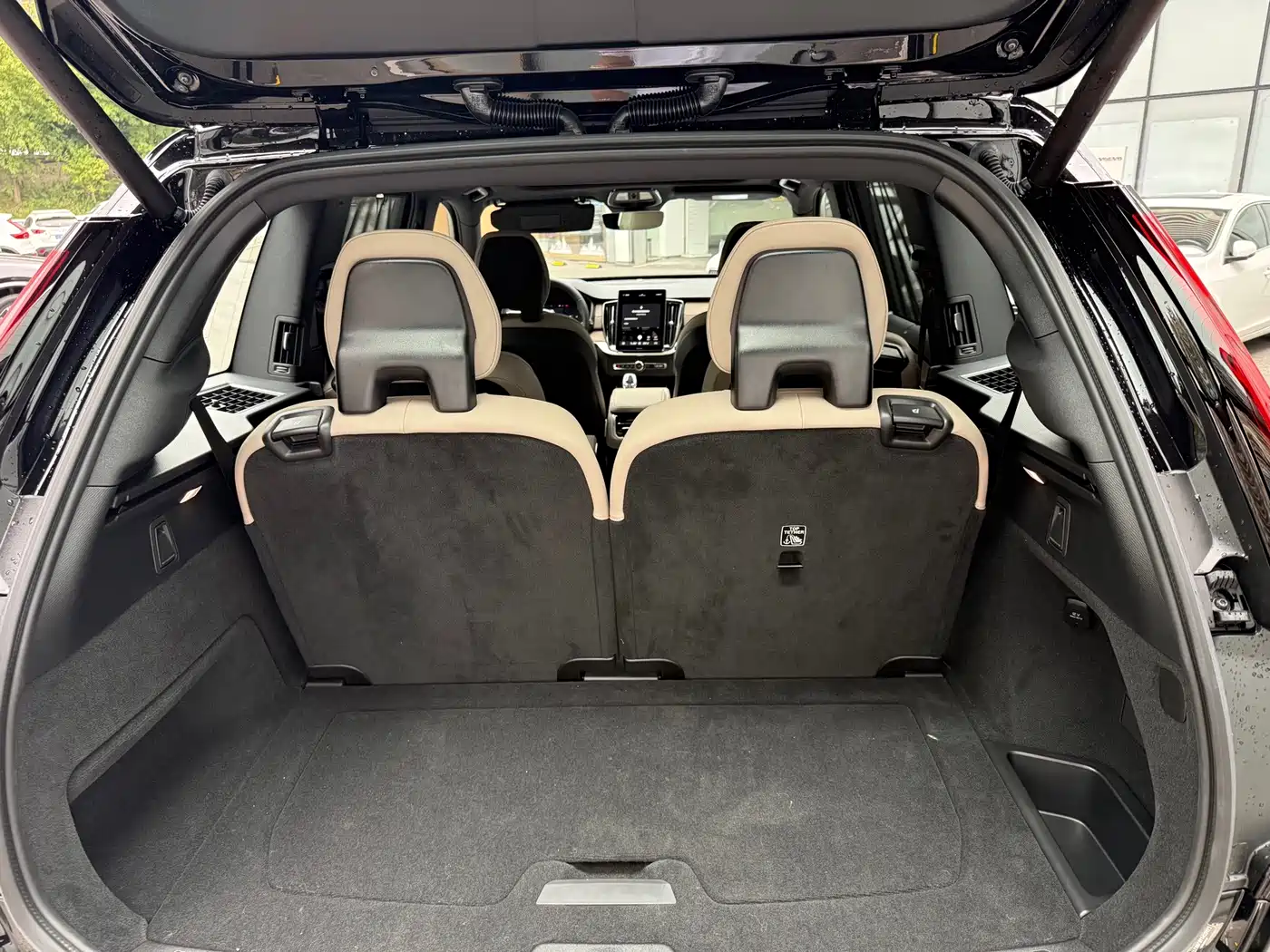 Volvo XC90 2026 2026 B6 AWD Momentum Luxury 6-seater