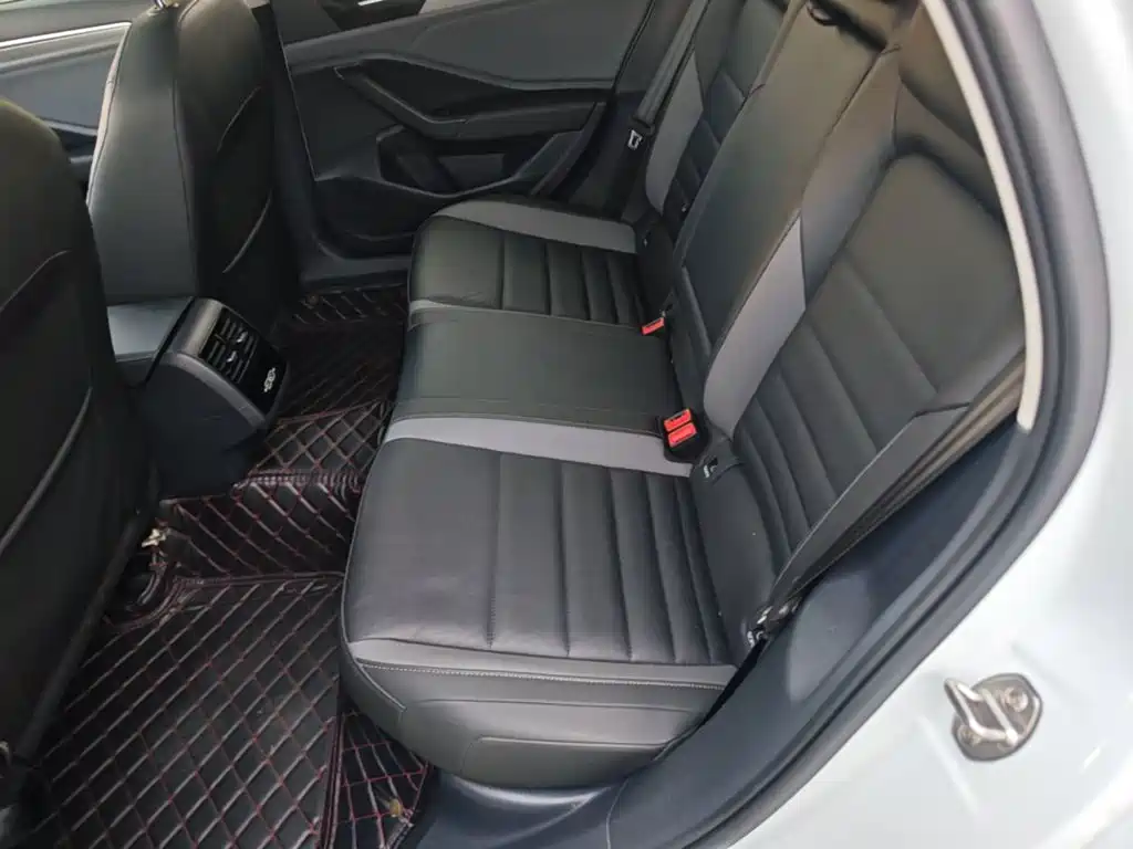 Volkswagen Sagitar, миниатюра 13