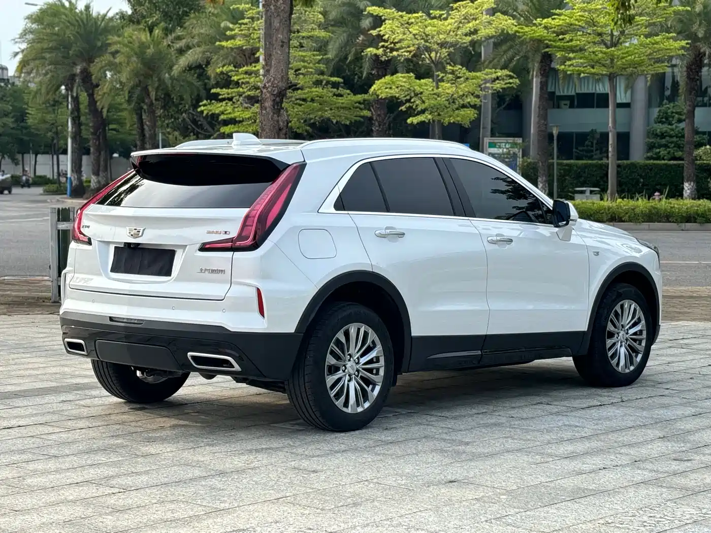 Cadillac XT4 2024 Facelift 28T 2WD Luxury фото 6