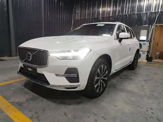 Volvo XC60 2025 B5 AWD Smart Elite Luxury Edition