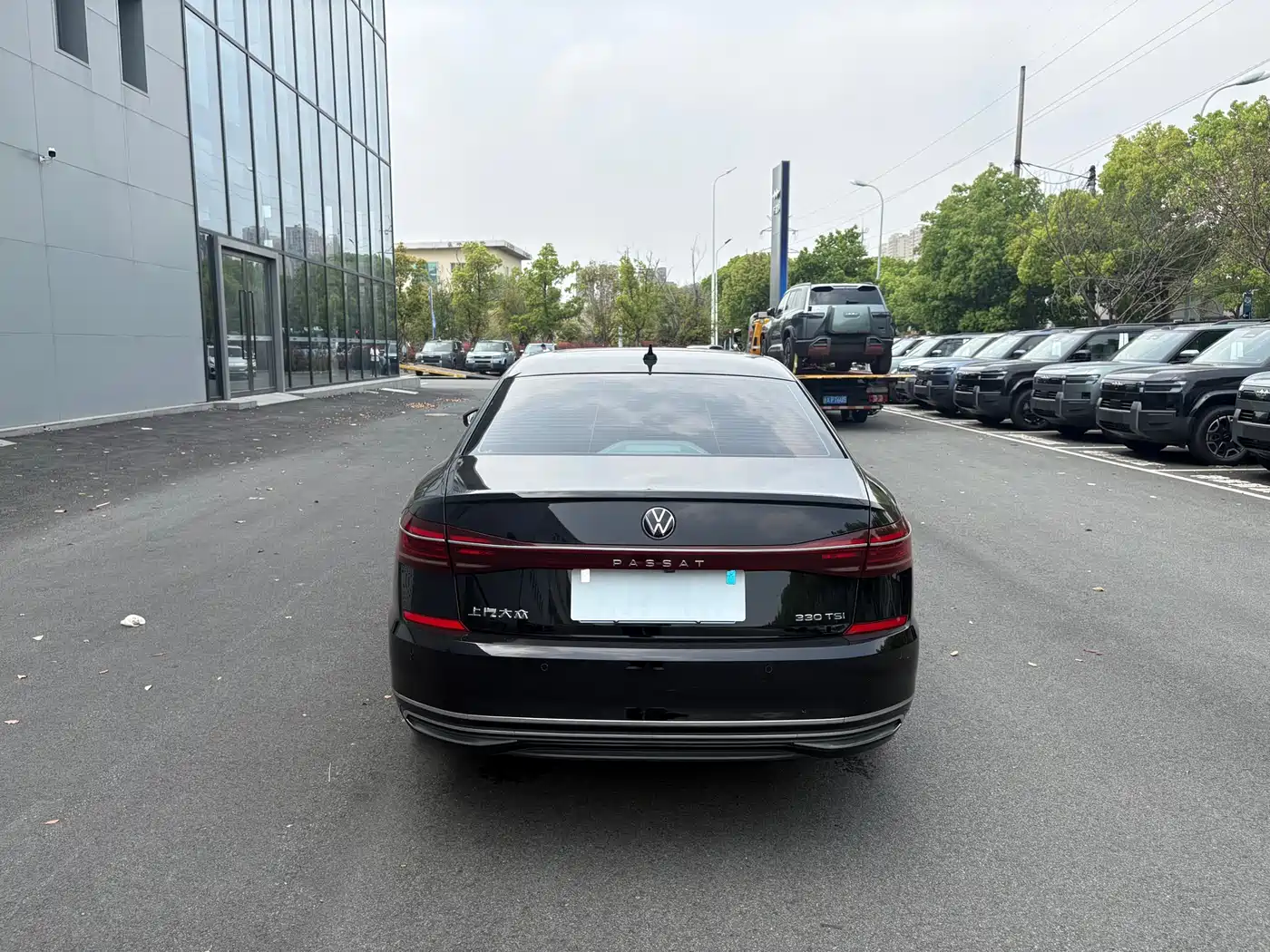 Volkswagen Passat 2023 Facelift 330TSI Starlight Elite Edition фото 15