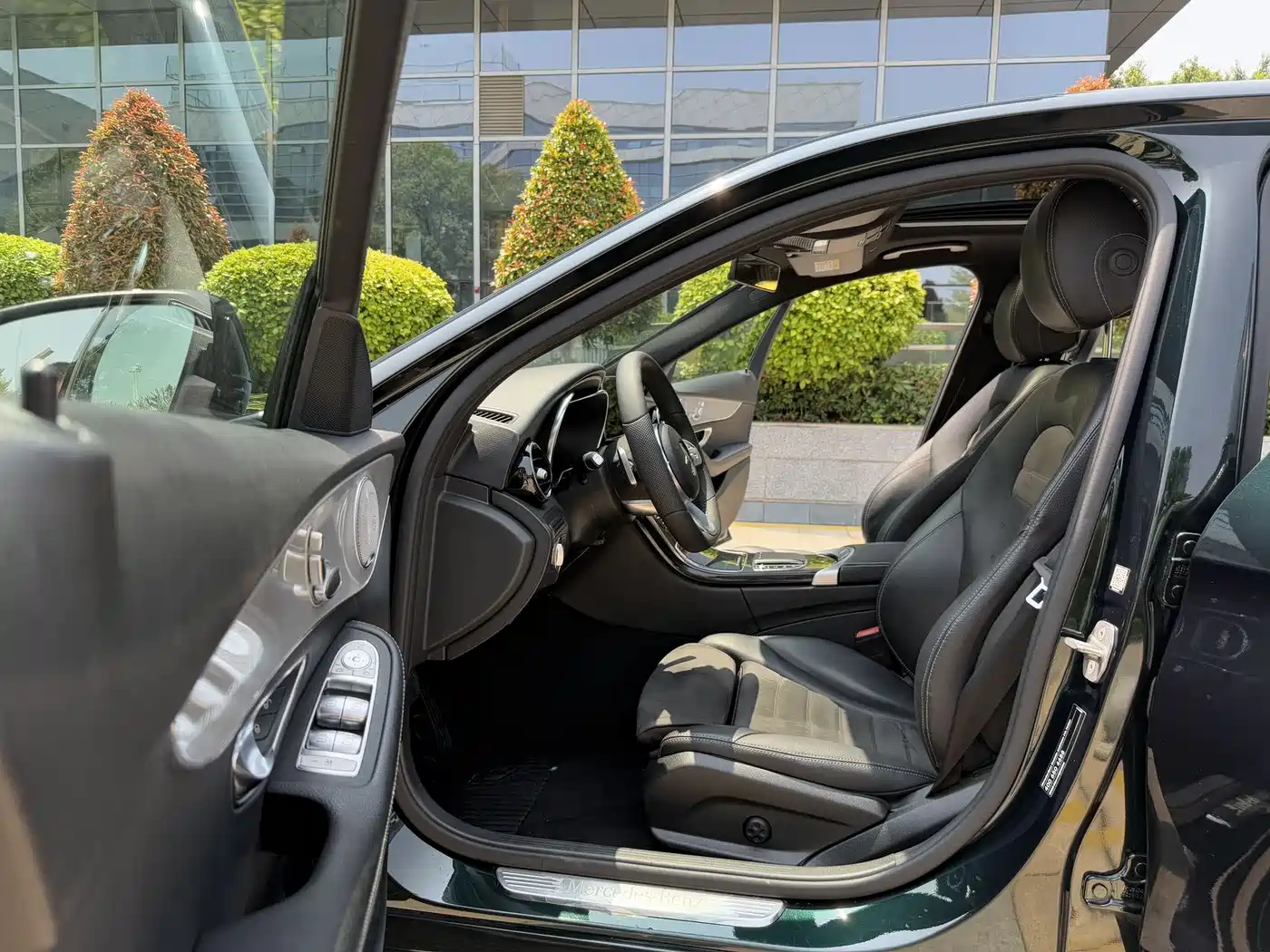 Mercedes-Benz C-Class 2021 C 260 Starry Exclusive Edition фото 4