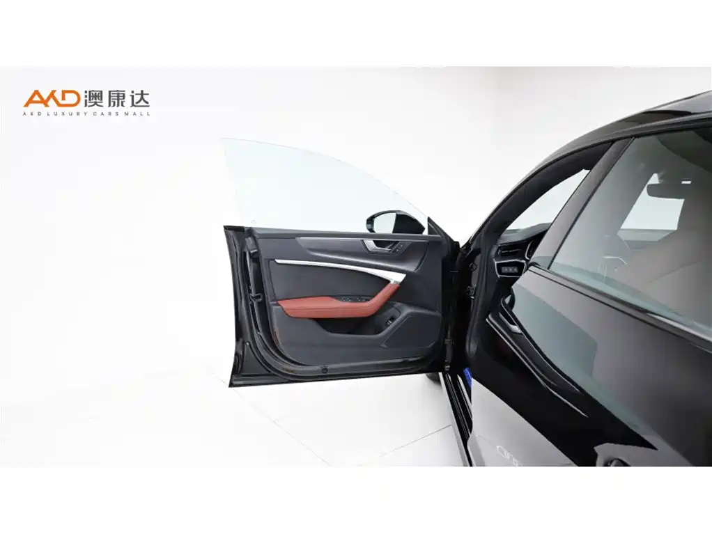 Audi A7L 2024 45 TFSI quattro S-line Black Warrior Edition фото 10