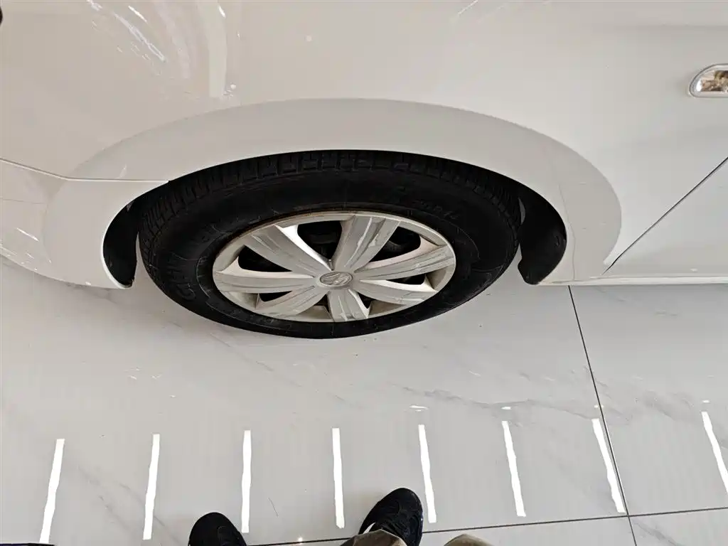 Volkswagen Jetta 2015 1.6L Auto Trend фото 23