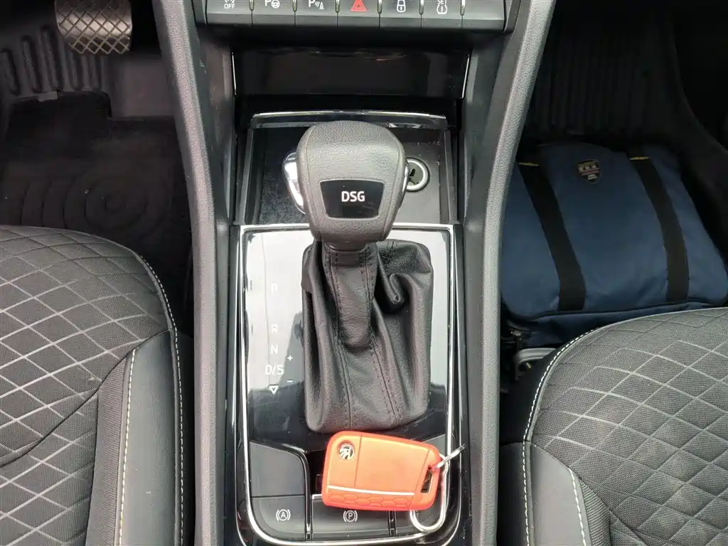 Škoda Kodiaq 2017 TSI330 5-seater 2WD Comfort Edition фото 10