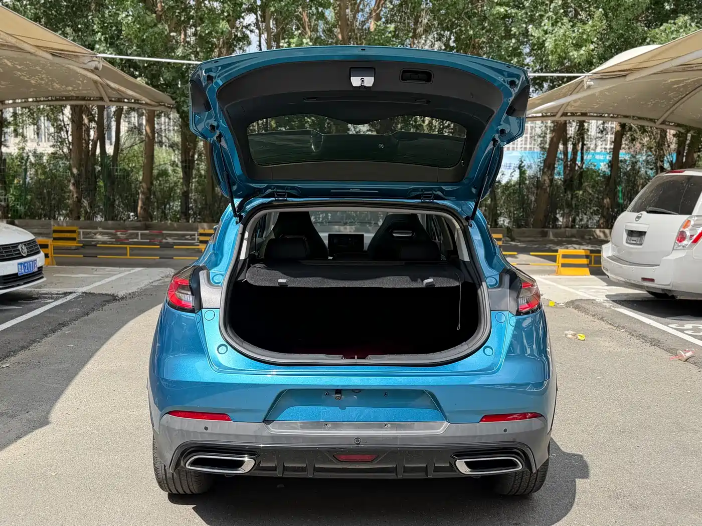 Geely Emgrand S 2022 2022 1.4T CVT Crossover Player