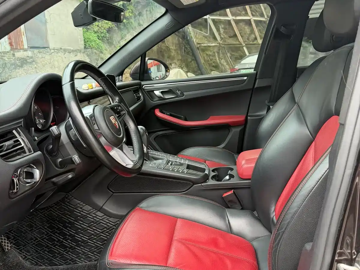 Porsche Macan 2021 Macan 2.0T фото 4