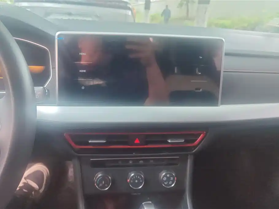 Volkswagen Lavida 2023 Model 300TSI DSG Starlight Leading Edition фото 13