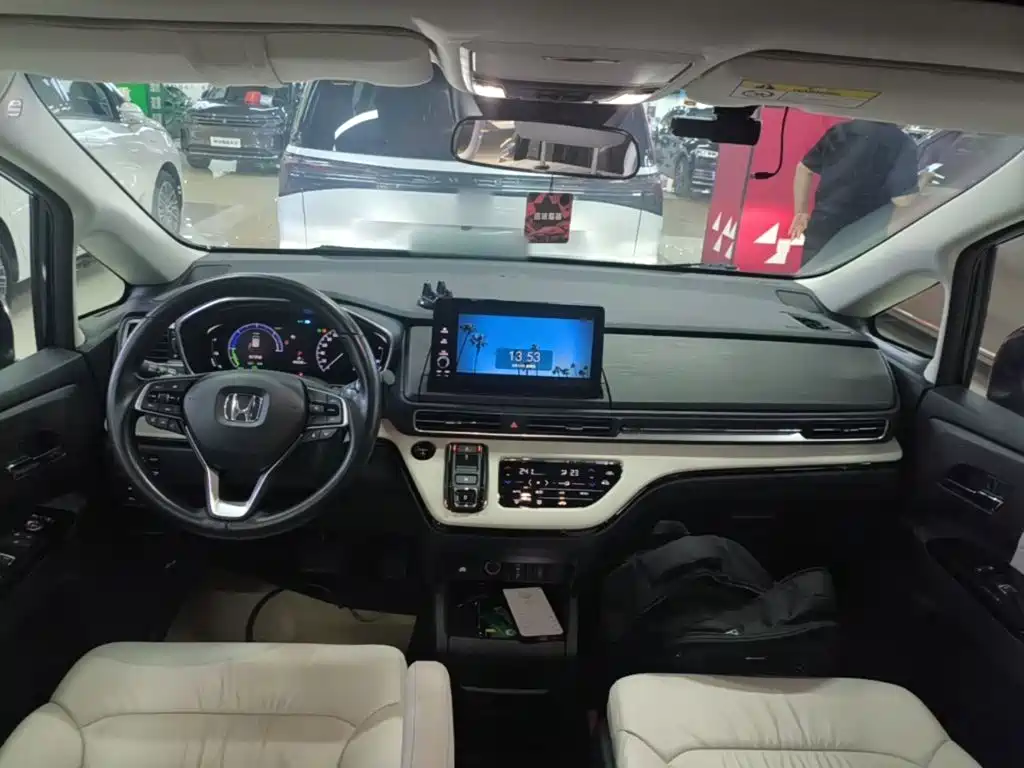 Honda Elysion 2024 2024 2.0L e:HEV Luxury Edition