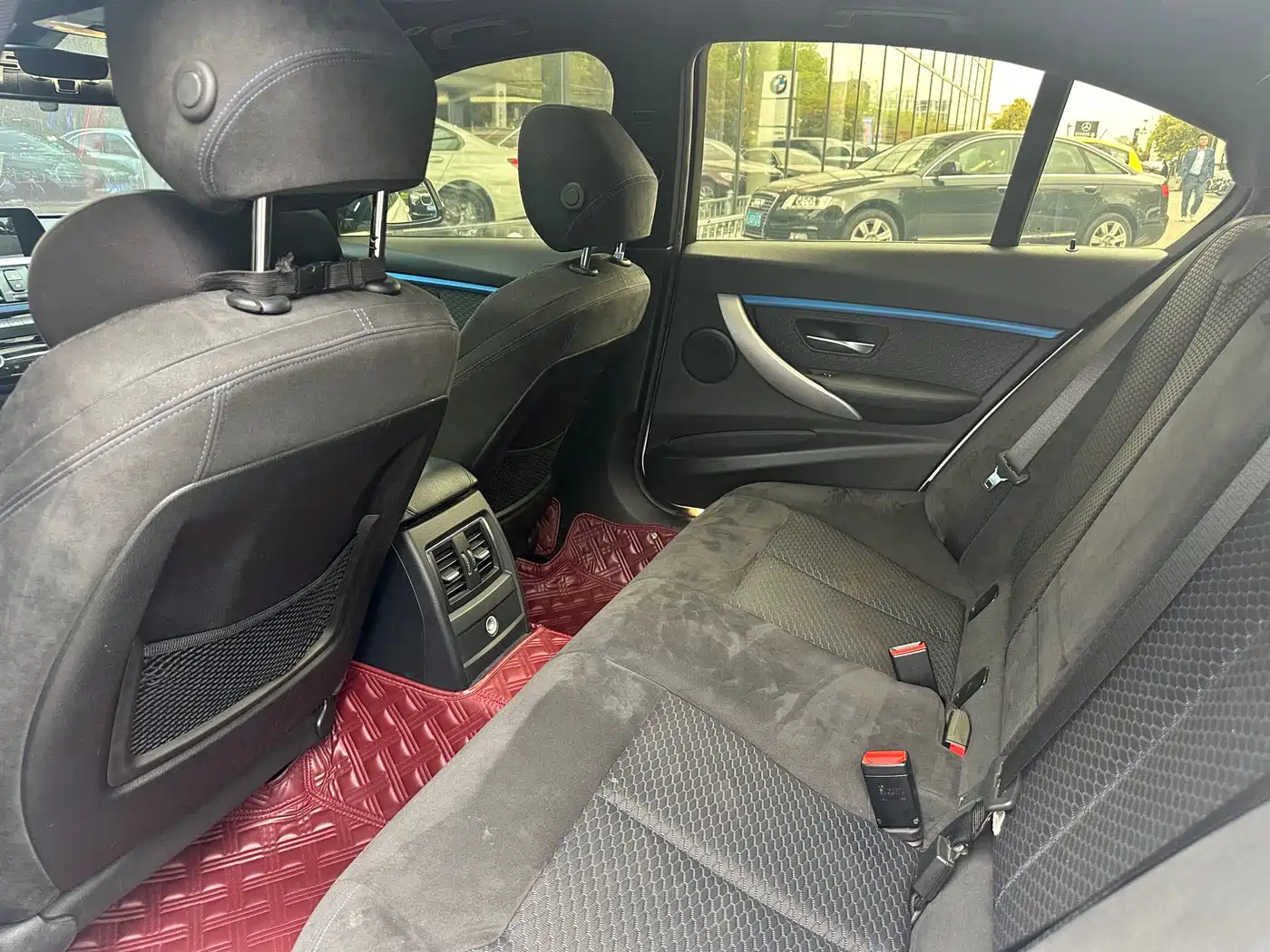 BMW 3 Series 2018 320i M Sport Package фото 12