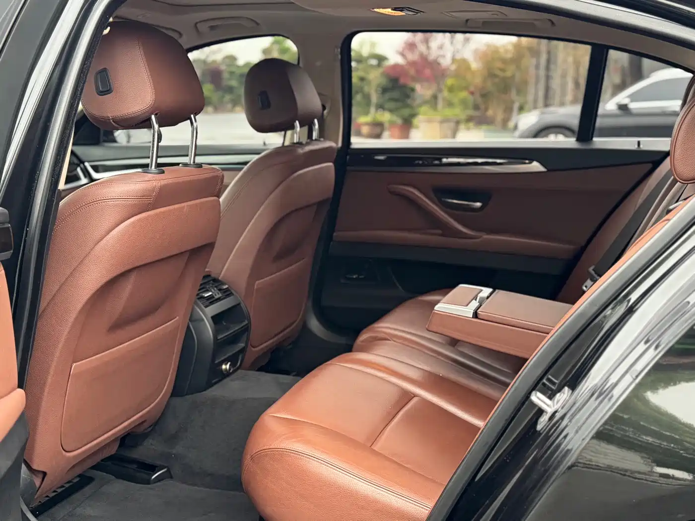 BMW 5 Series 2014 525Li Leading фото 14