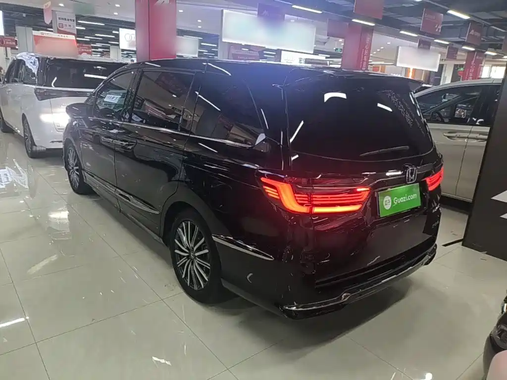 Honda Elysion 2024 2024 2.0L e:HEV Luxury Edition