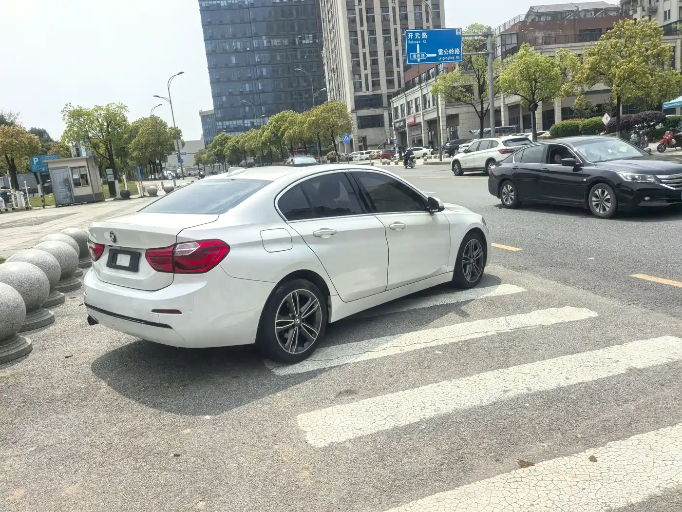BMW 1 Series 2017 118i Sport фото 5