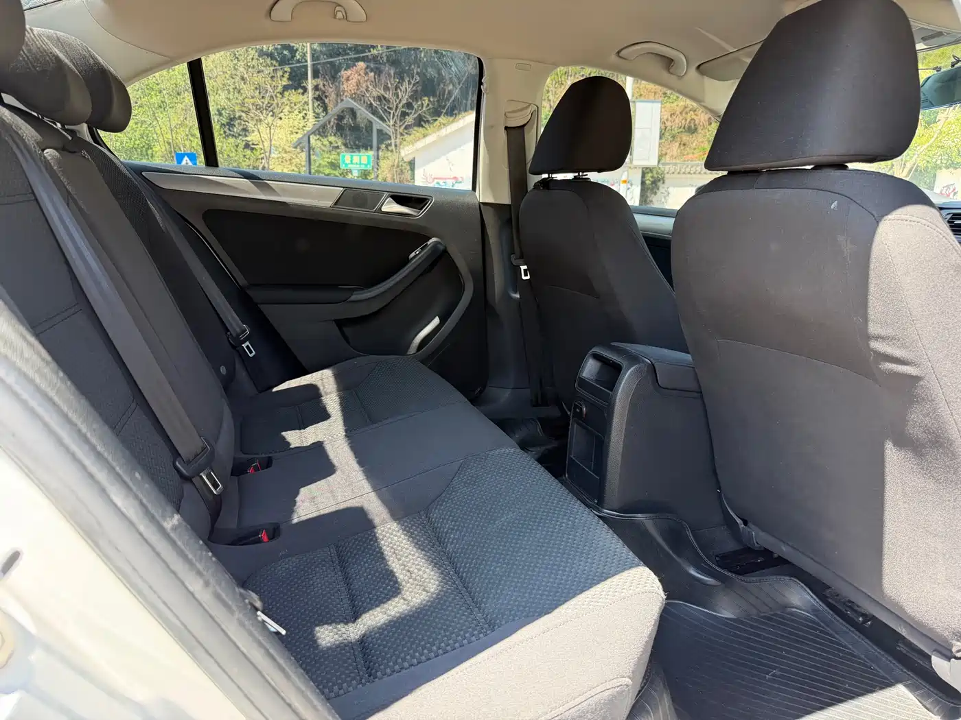 Volkswagen Sagitar 2012 1.4TSI Automatic Luxury фото 16