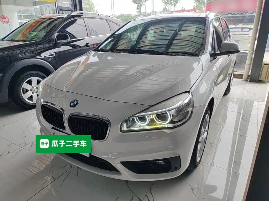 BMW 2 Series Touring 2018 2016 220i Leading Model