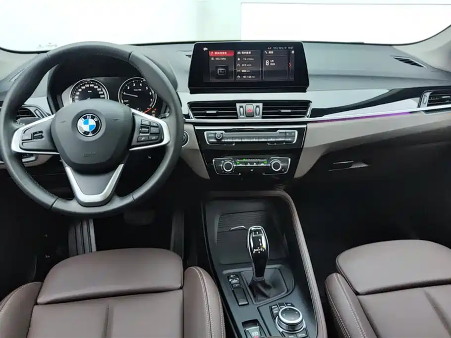 BMW X1 2021 sDrive20Li Fashion фото 12