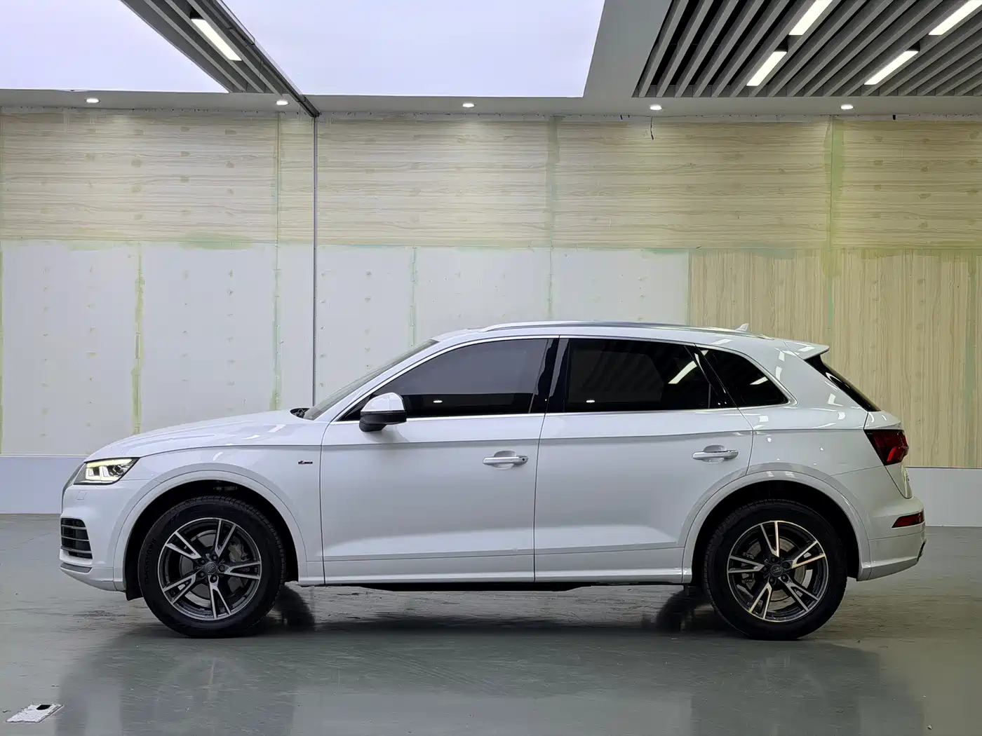 Audi Q5L 2020 40 TFSI Prestige Fashion фото 11
