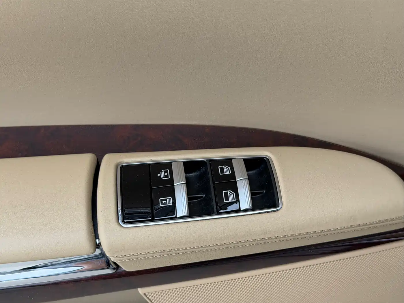 Mercedes-Benz S-Class 2010 S 600 L фото 29