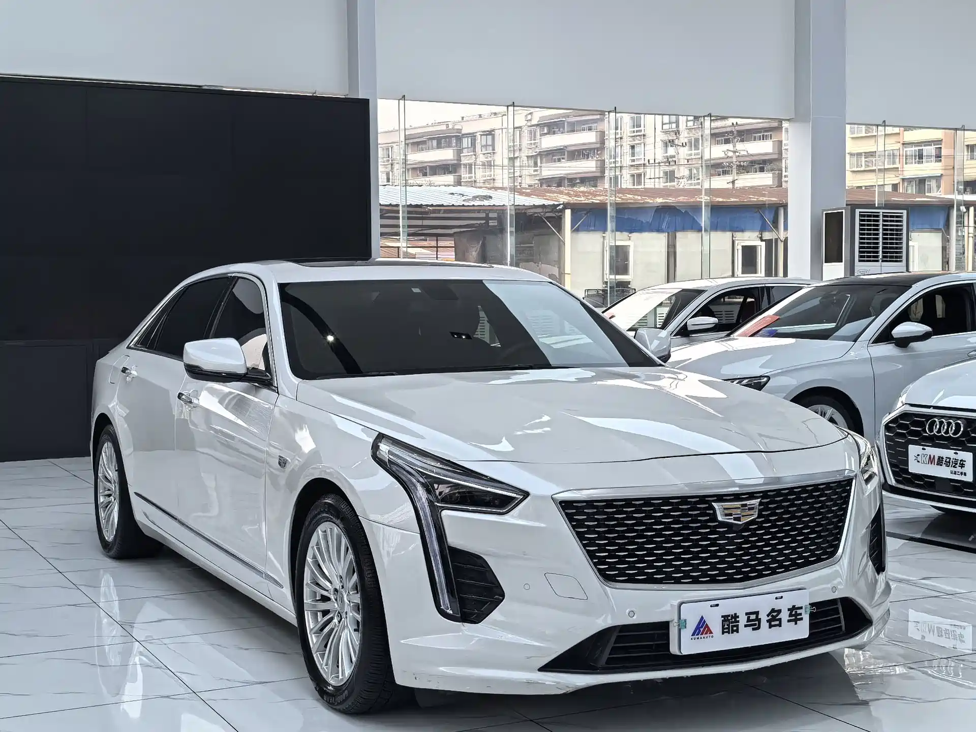 Фото 3 - Cadillac CT6